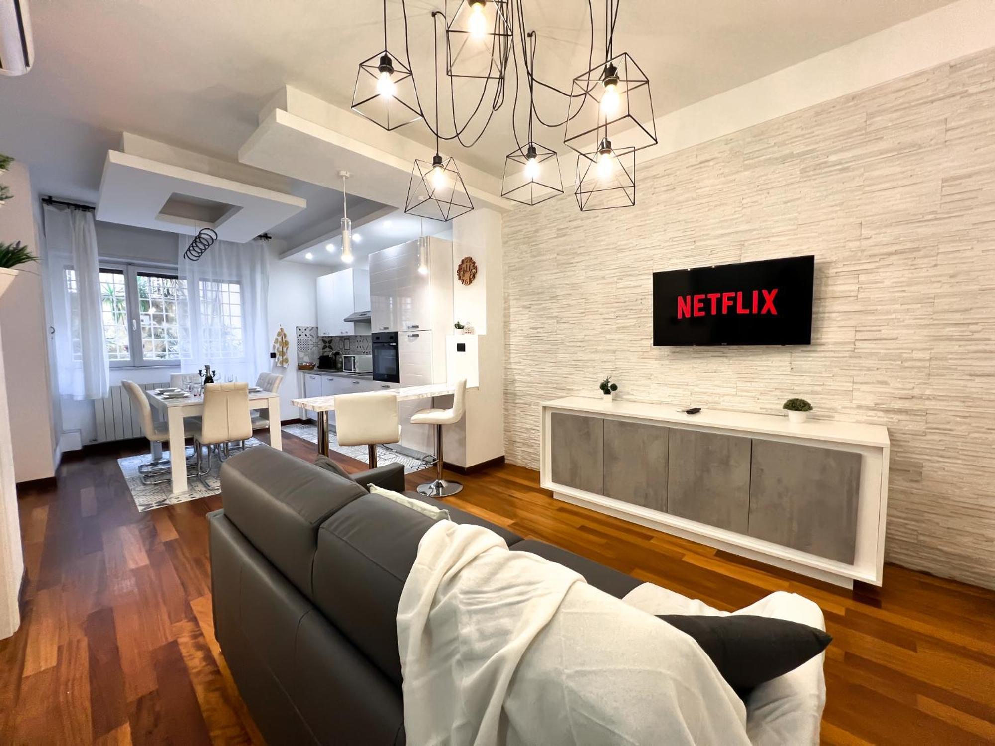 Unique House - 3 Bedrooms & 2 Bathrooms With 4 Beds - 100 Meters To The Metro A Rom Exteriör bild